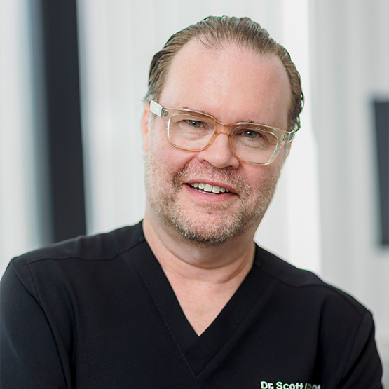 Braintree periodontist Doctor William Scott Lightfoot